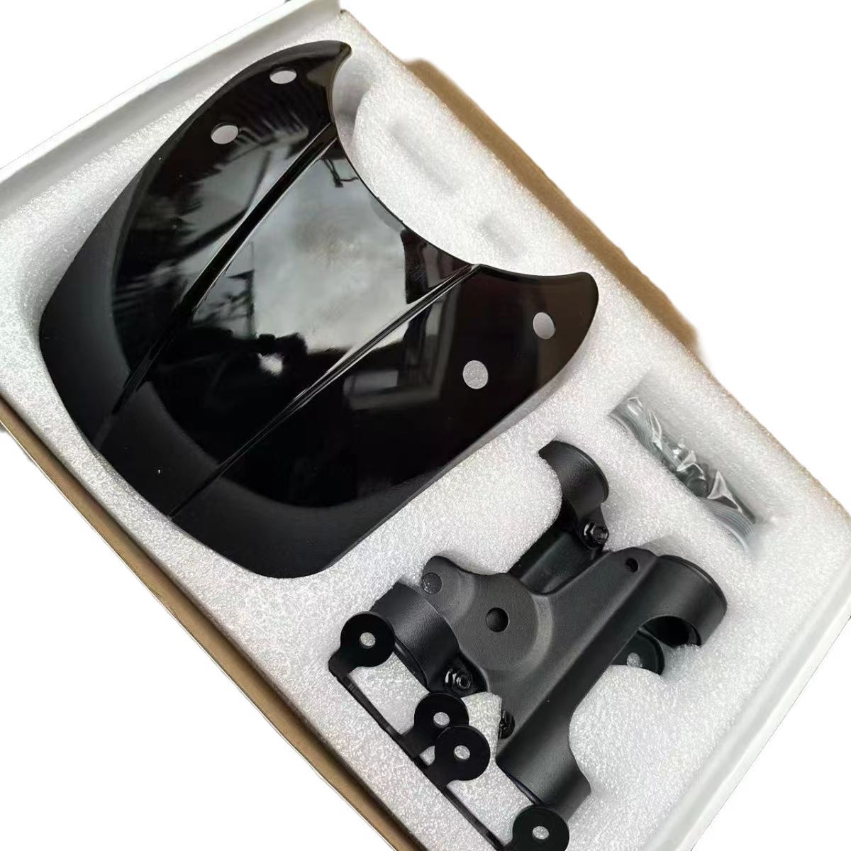 ET-7 / ET-7 Ultra Black Front Windscreen – Protective Cover for E-Bike